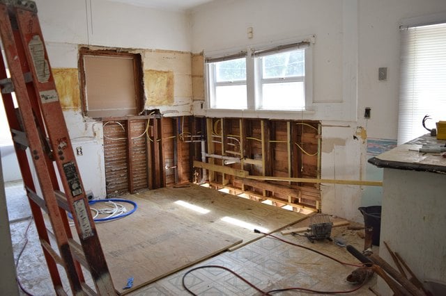 How to Apply for a Government Grant for Flipping Houses