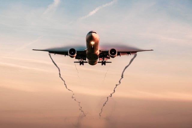 These Tips Can Help Save You the Big Bucks on Holiday Flights