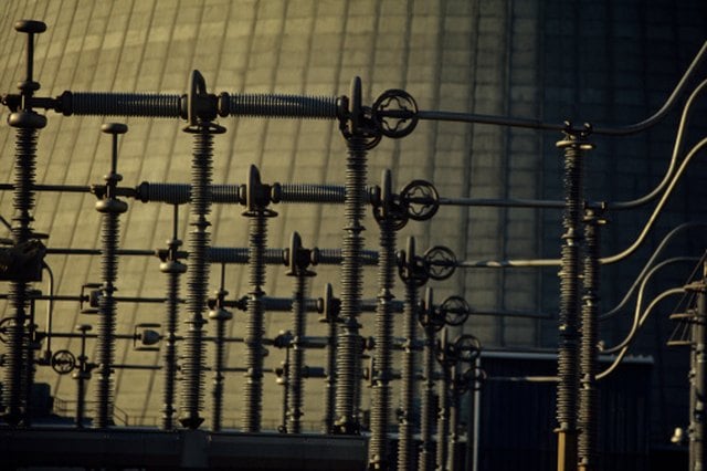 What is the Salary of an Apprentice Lineman?