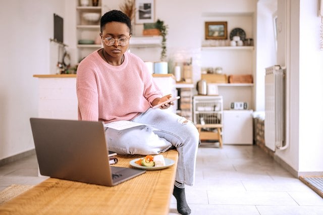 Does a Financial Aid Loan Refund Count as Income?