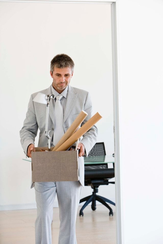 What Is the Difference Between Seasonal Unemployment & Structural Unemployment?