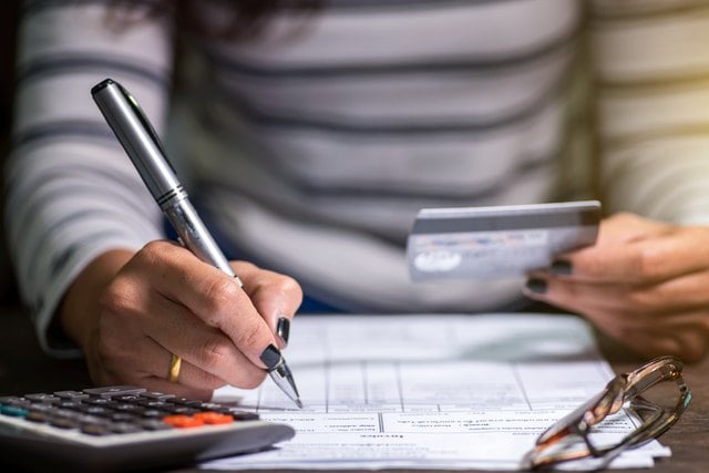 Get Out of Debt Hack: Pay More Than the Minimum