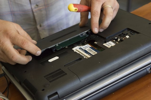 How to Get Insurance to Pay for Damaged Computer