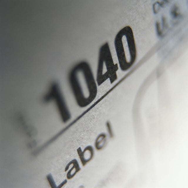 How to Fill Out a W-4 for a Widow