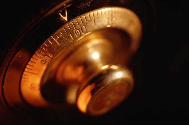 Instructions for a Dial Combination Safe