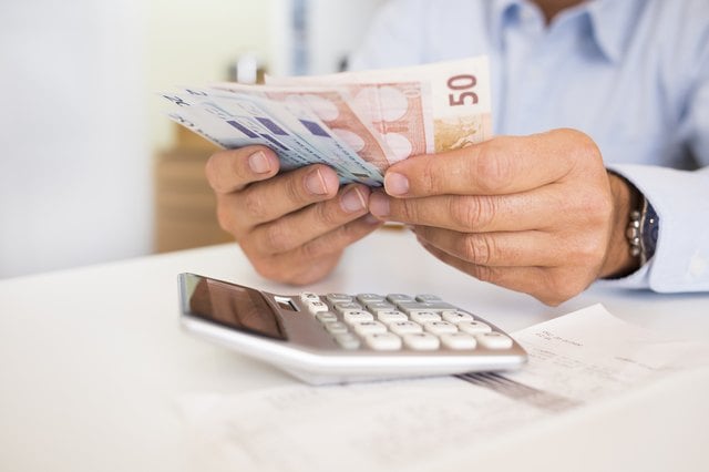 What Is Your Tax Obligation for Wired Money From a Foreign Country?