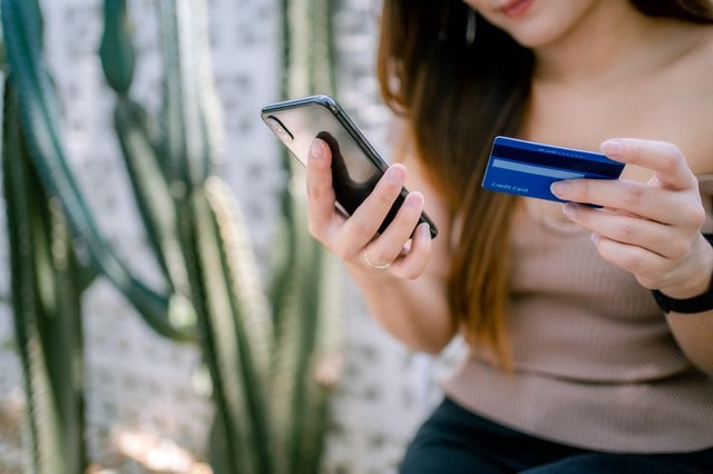 How to Remove a Balance Hold From a Bank Account