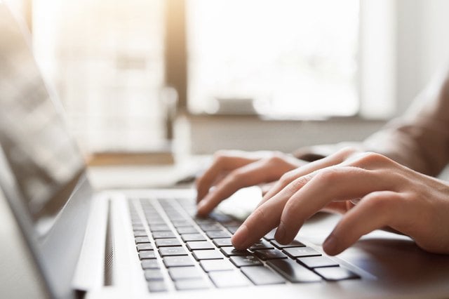 Can I Buy Stocks Online If I Am Under 18?