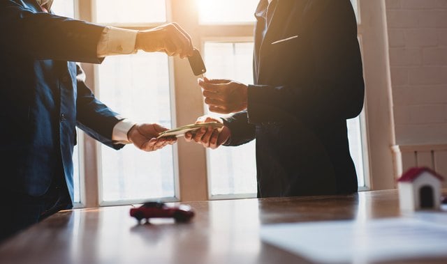 How to Buy a Car From a Deceased Person's Estate