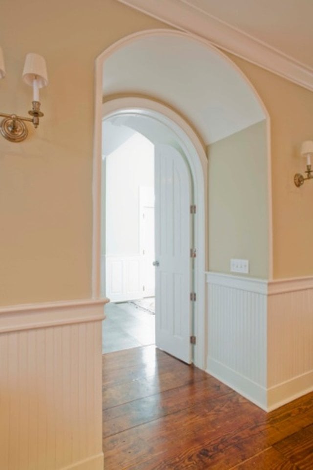 Wainscoting Ideas: What are Cheap Wainscoting Ideas