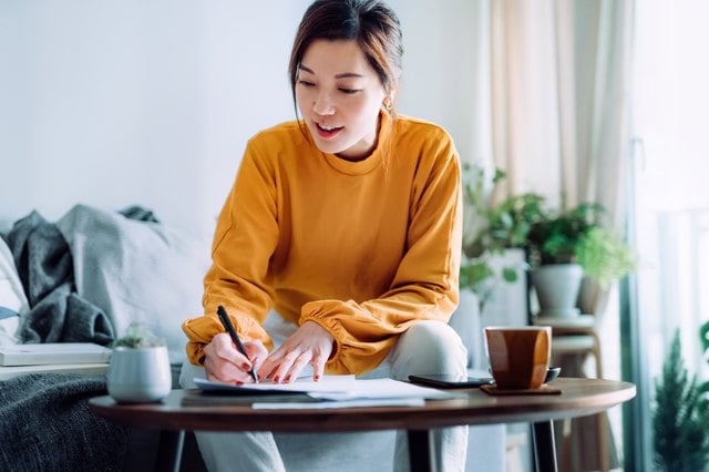How Do I Use Credit Karma?