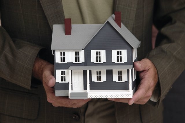 What Closing Costs Are Involved With Owner Financing?