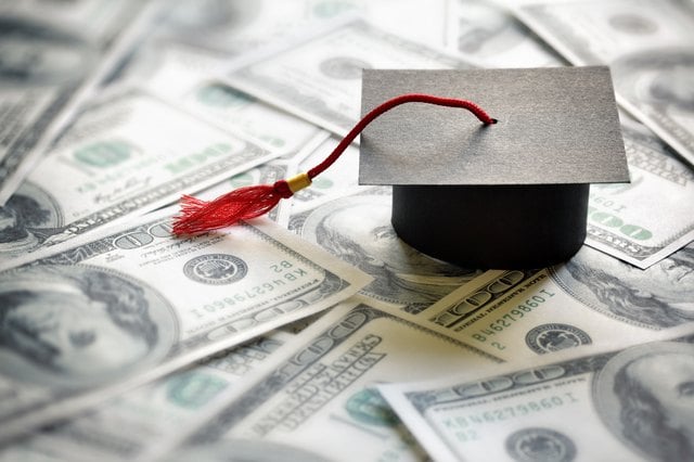 What Happens to Financial Aid if You Take a Semester Off?