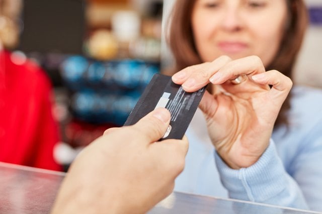 How to Buy a Prepaid Credit Card With a Check