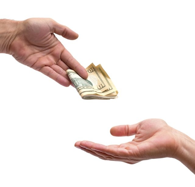 How to Calculate a MoneyGram Transfer