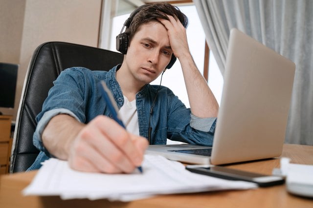 How Long Does it Take to Receive My Unemployment Benefits by Direct Deposit?