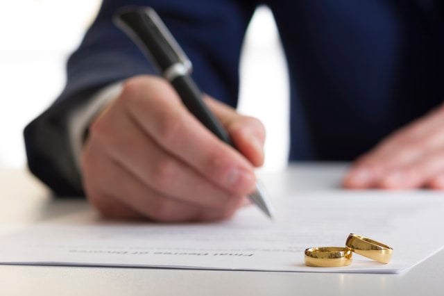 Tax Laws on Marrying an Illegal Immigrant