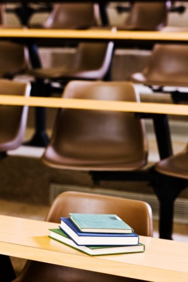 How to Get a Full Scholarship to Yale