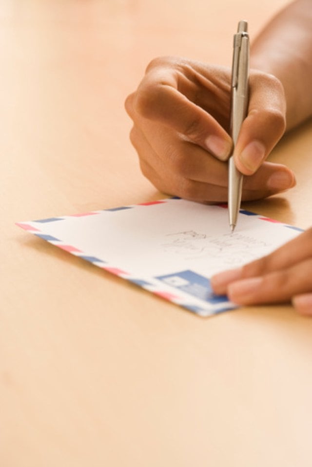 How to Write a Settlement Letter to a Landlord
