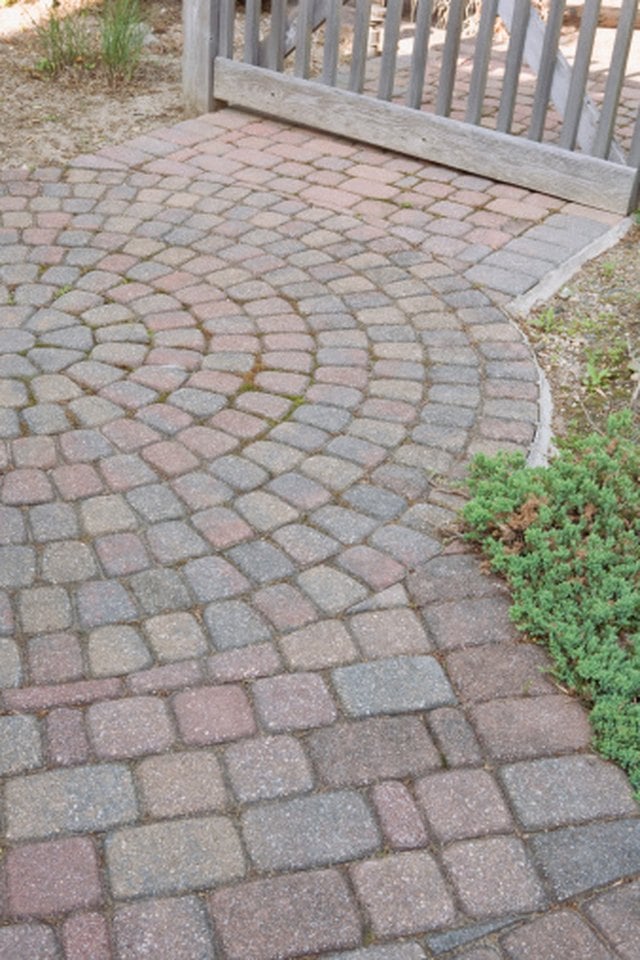 The Average Cost to Install Pavers
