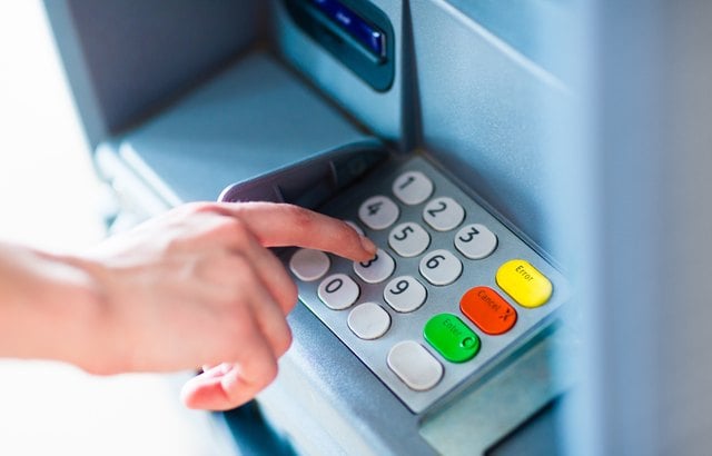 How to Take a Large Amount of Cash out of a Bank Account