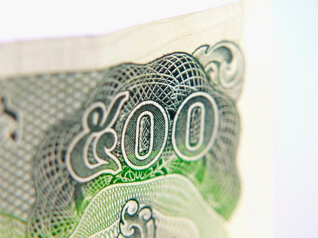 How to Calculate Percentage Devaluation With Currency