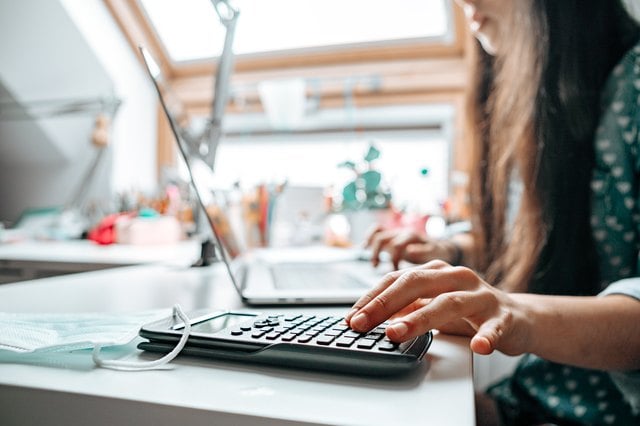 How to Calculate an Annual Salary Raise Rate