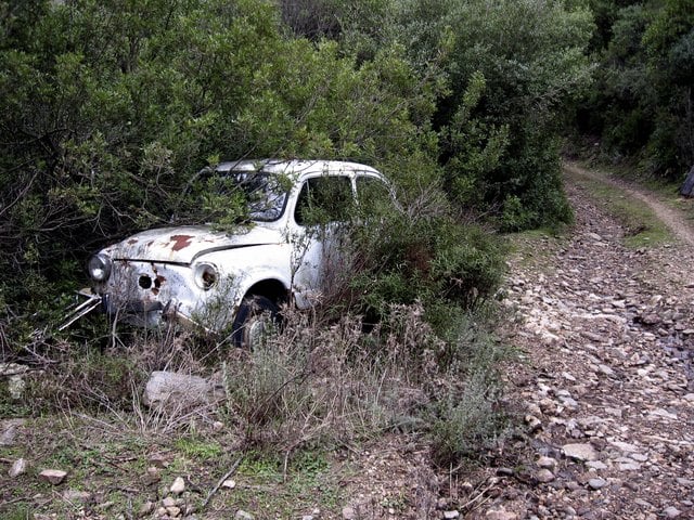 Laws on Abandoned Vehicles in New York State