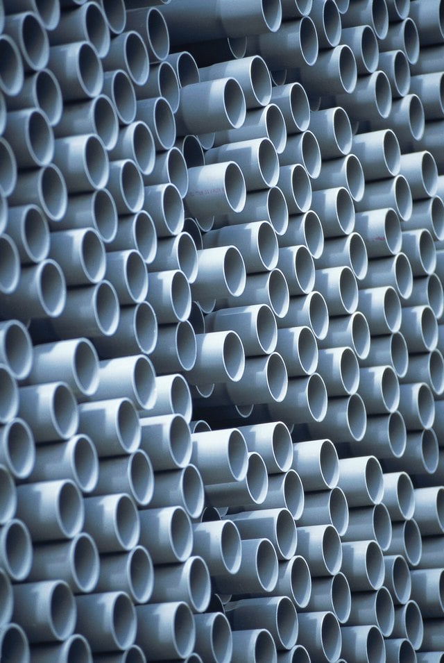 How to Build a Cheap Garden Fence Out of PVC Pipe